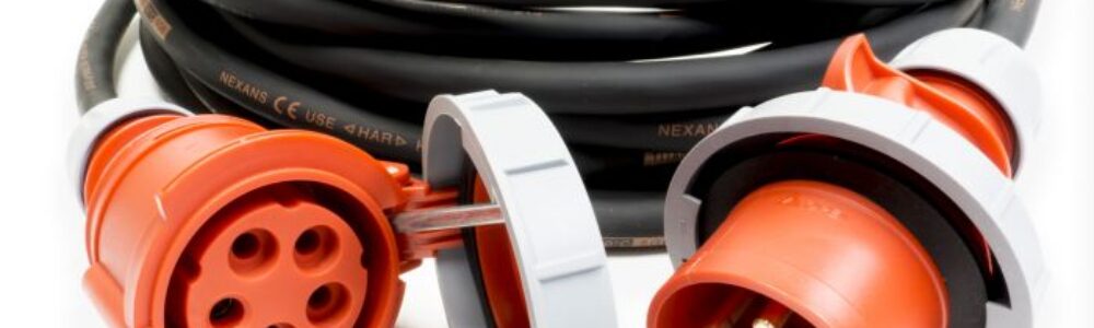 32amp_red_3_phase_events_ceeform_commando_power_cable._3p_n_e_400v._h07rn-f_rubber